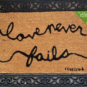 ❤️Dickson's "LOVE NEVER FAILS" Door Mat